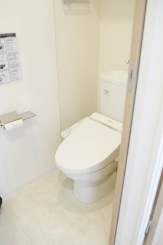 meet Me Umedanishi Deluxe Double Room 13