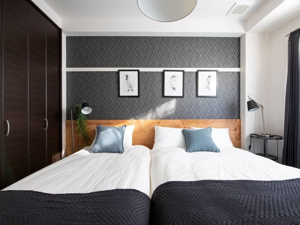 undefined nid NIPPONBASHI at Ebisu