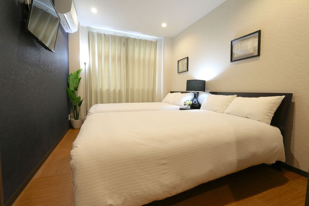 undefined Elizabeth Garden Kuromon 4