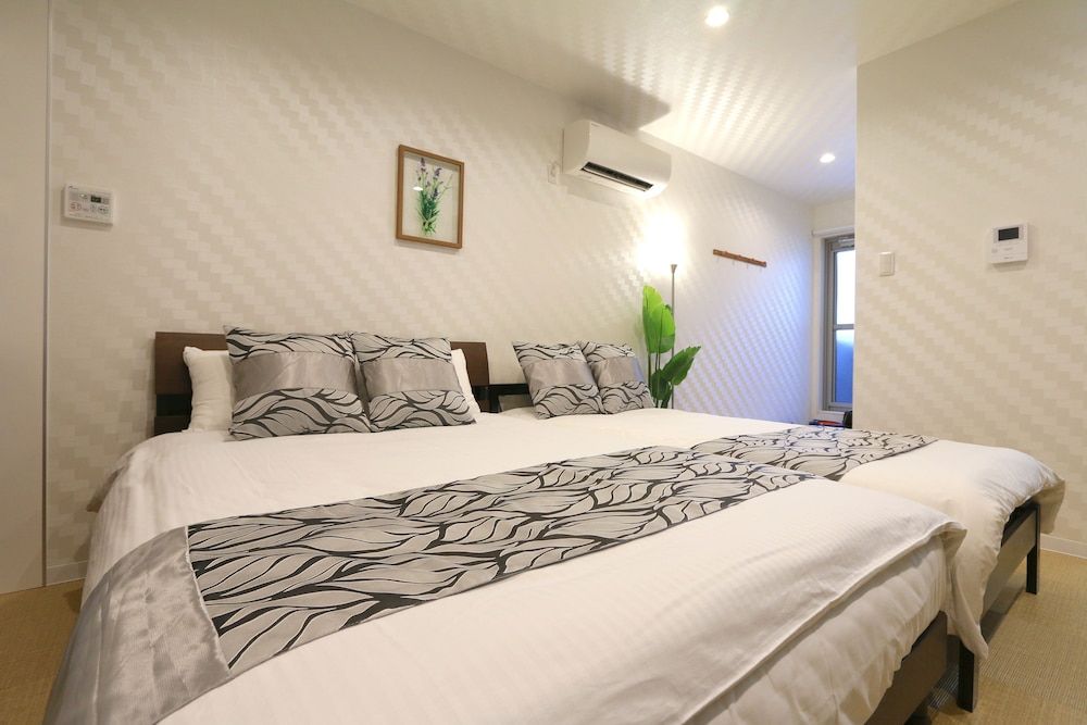 Elizabeth Garden Kurosaki Standard Room (NK2) 13