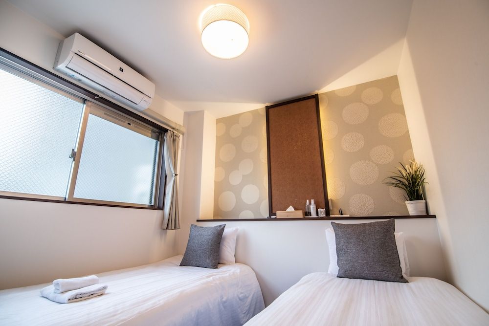 undefined Kujira 303 4