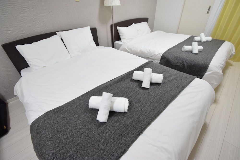 undefined Clio Court Namba East 4