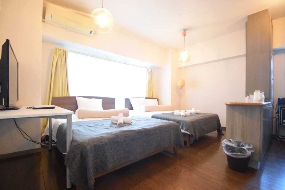 Color Shimanouchi Standard Double Room (701) 4