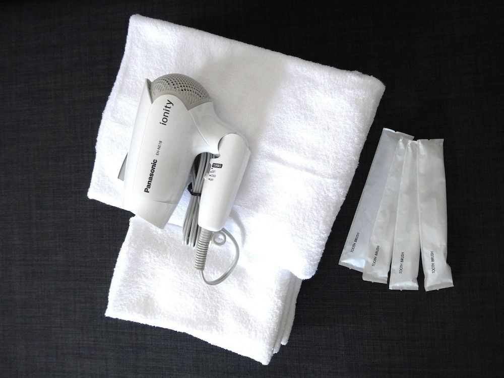 undefined Liaison House Universal Gateway 7