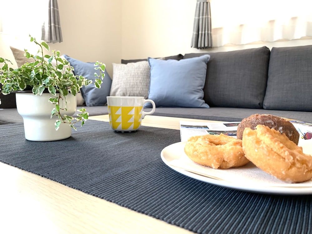 undefined Liaison House Universal Gateway 6