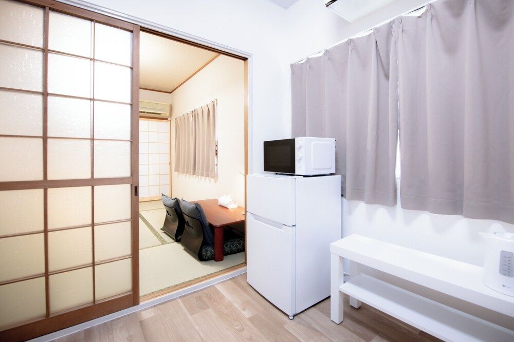 U-SHUKU Osaka Japanese-style Twin Room 18