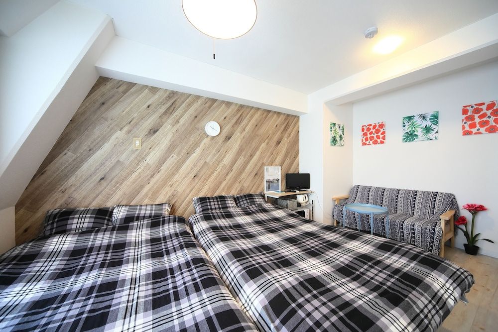 undefined World Inn Naniwa