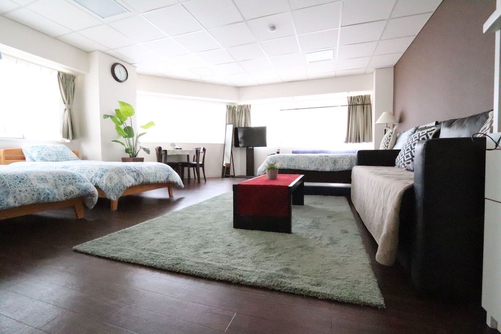 undefined CV House 2