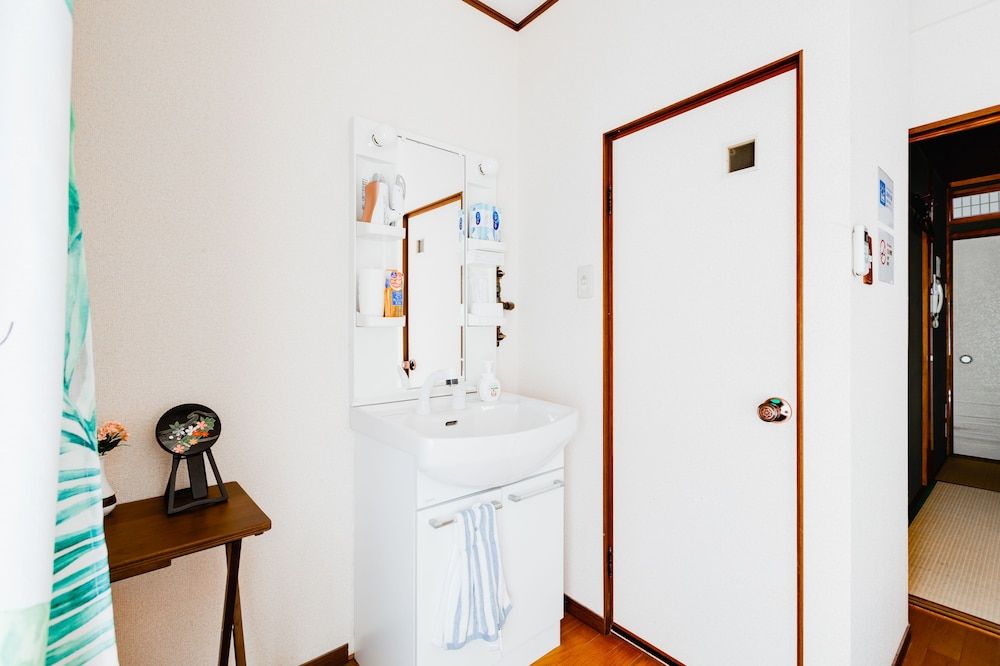 Traveltime-hanazono House 9