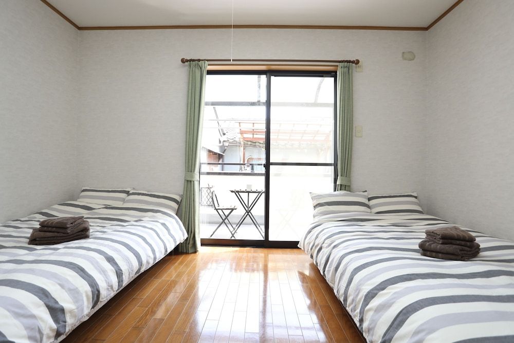 undefined Tsuru House 2