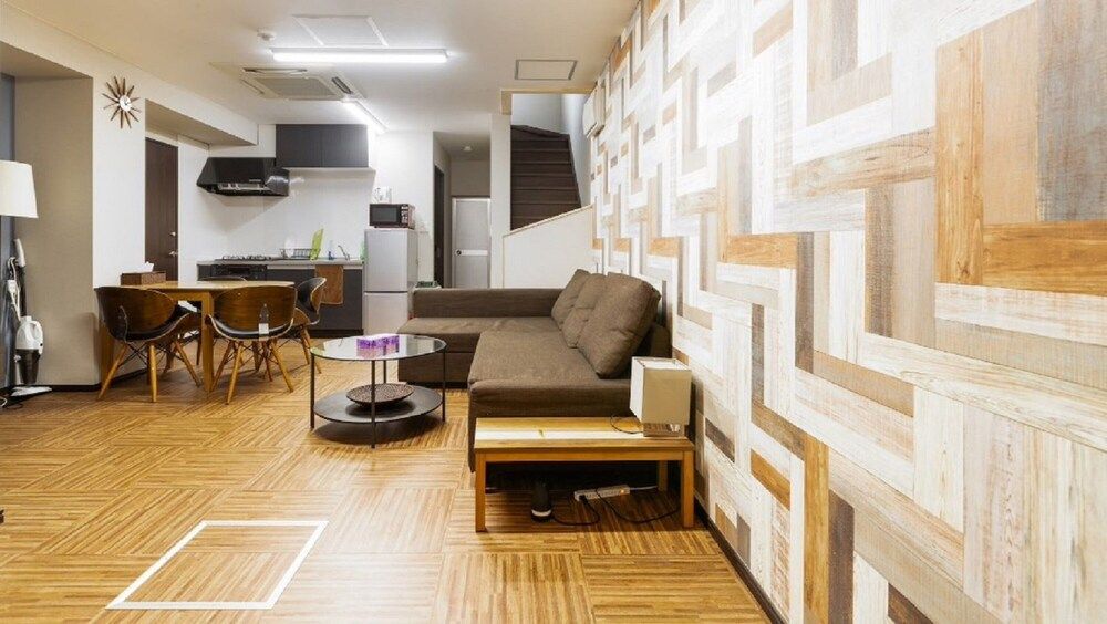 Senbonkita Terrace House House 19