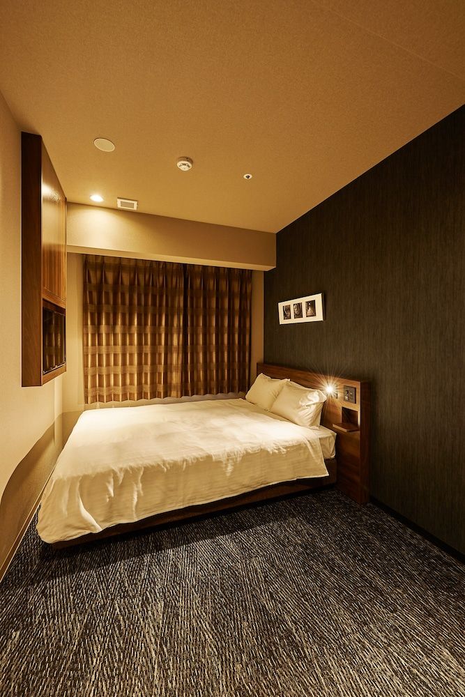 Double Room (No Housekeeping)