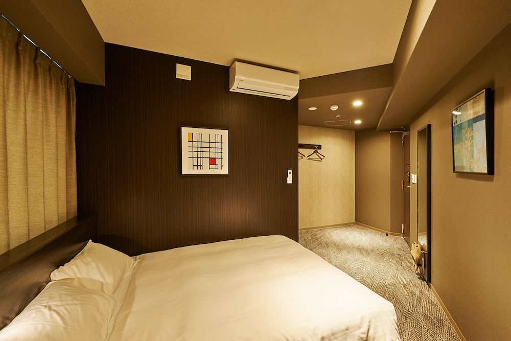 Double Room (No Housekeeping)