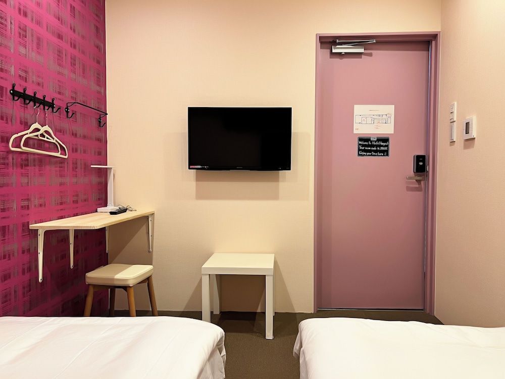 Hotel Hangout - Hostel Twin B 10