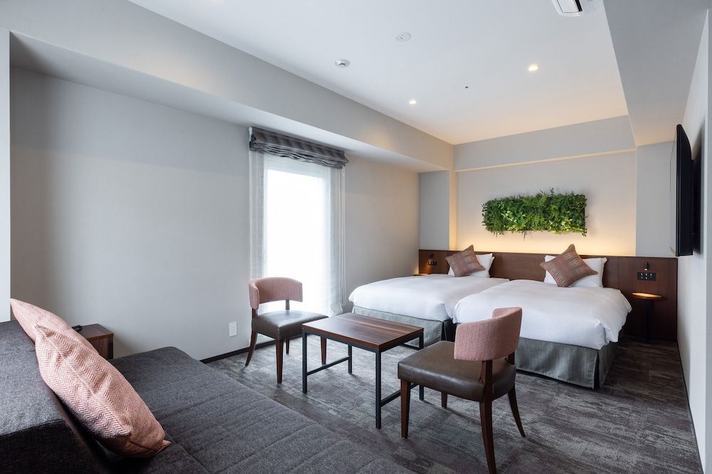 undefined Tokyu Stay Osaka Honmachi 4