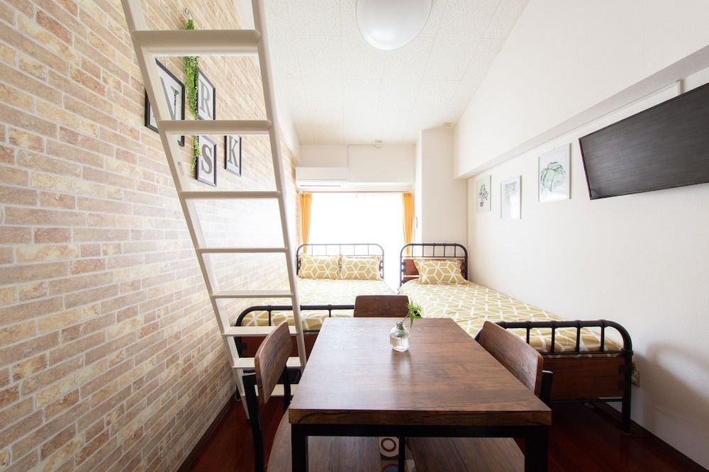 undefined Comfort Self House Ten 2