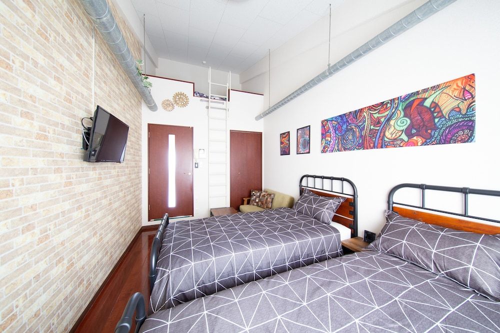 undefined Comfort Self House Ten 8