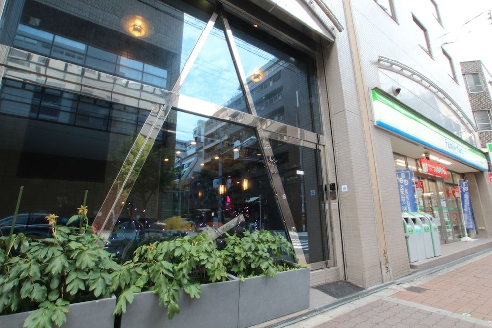 undefined Shimanouchi Luxury Apartment 3