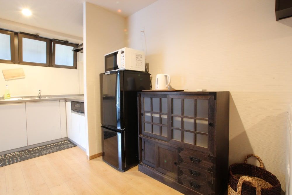 Shimanouchi Luxury Apartment Basic Apartment, 2 Bedrooms (for 6 Guests) 11