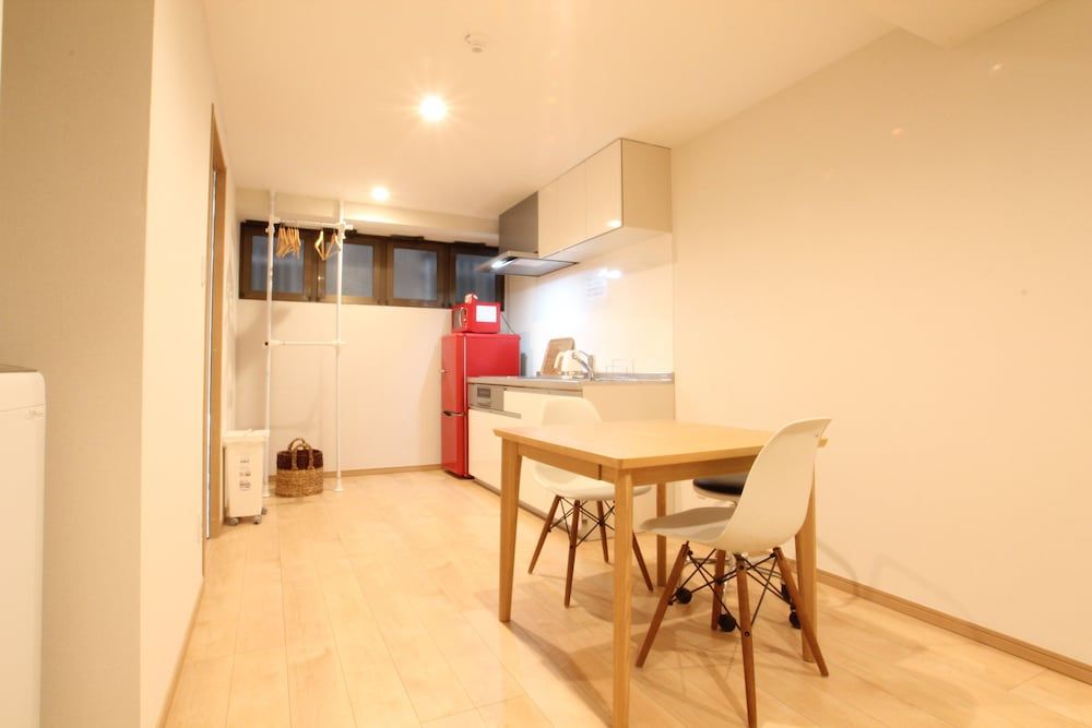 Shimanouchi Luxury Apartment Basic Apartment, 2 Bedrooms (for 6 Guests) 13