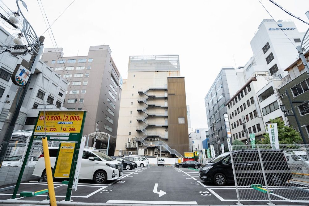 undefined Shinsaibash East Nana Apartment · Junan 5