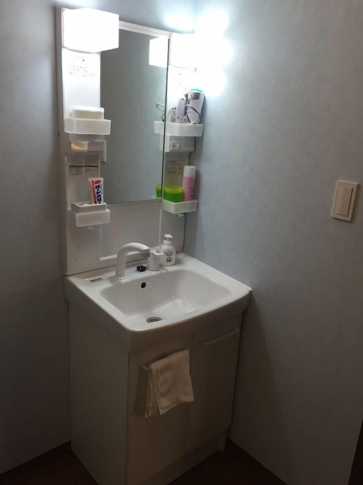 Dome 2 Room (201) 13