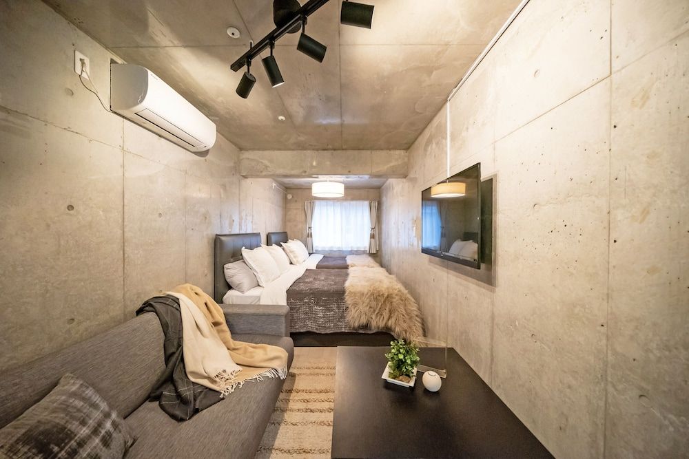 Grandouce Daikokucho Large Studio Apartment 8