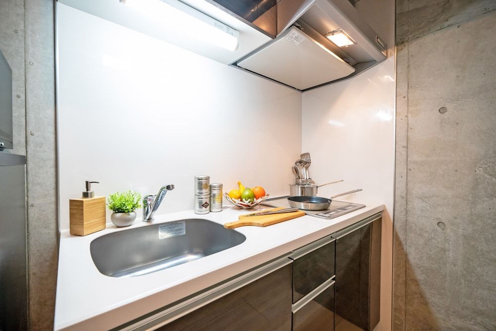 Grandouce Daikokucho Large Studio Apartment 2