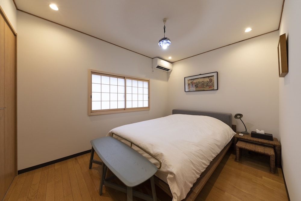 undefined Shirakabanoyado-Siokusa