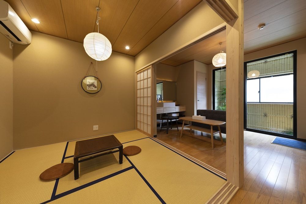 undefined Shirakabanoyado-Siokusa 9