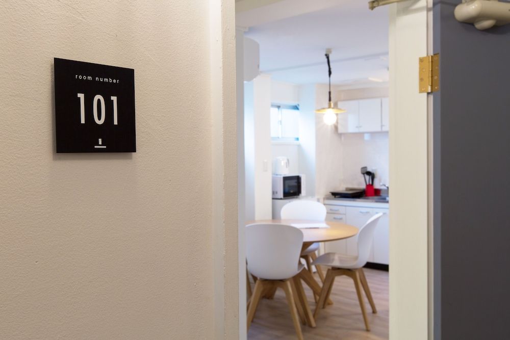 Grandouce Shin-Imamiya-Minami Studio Apartment 101 3