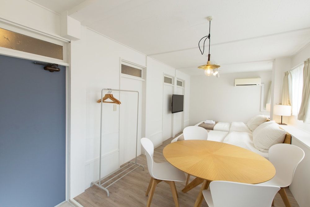 Grandouce Shin-Imamiya-Minami Studio Apartment 101 2