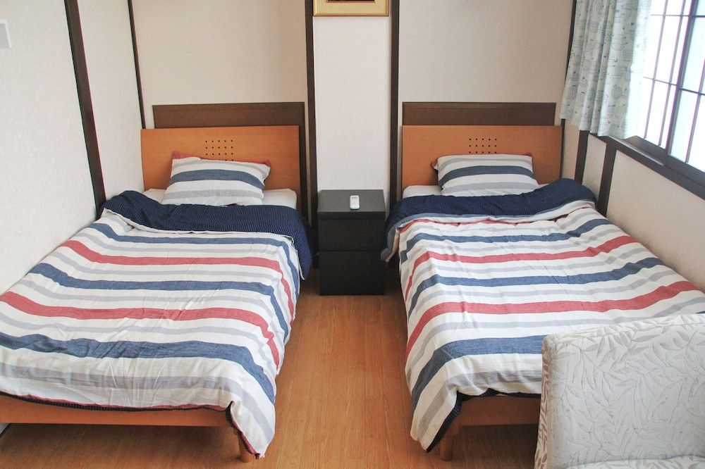 undefined Shirakabanoyado-Akinai 9