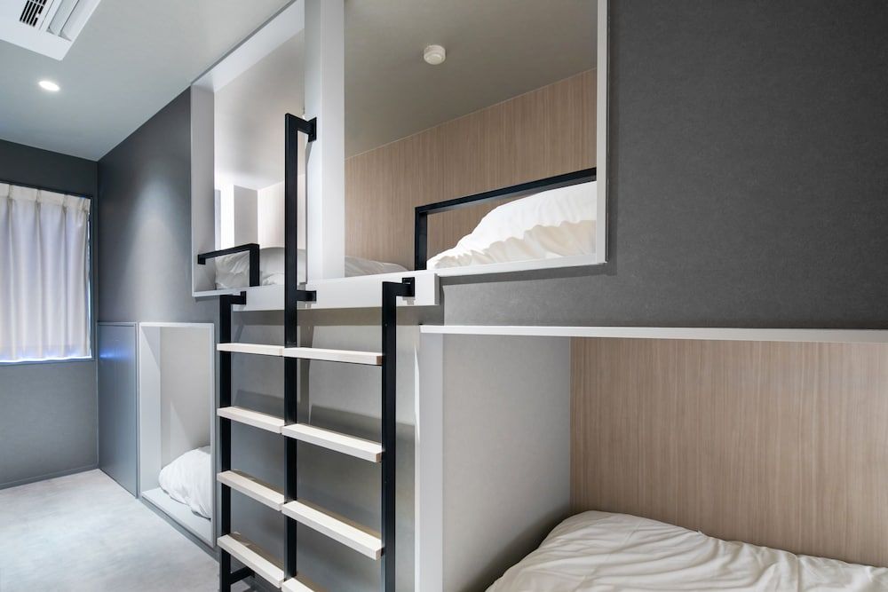 undefined Sitsurae Osaka Shinsaibashi