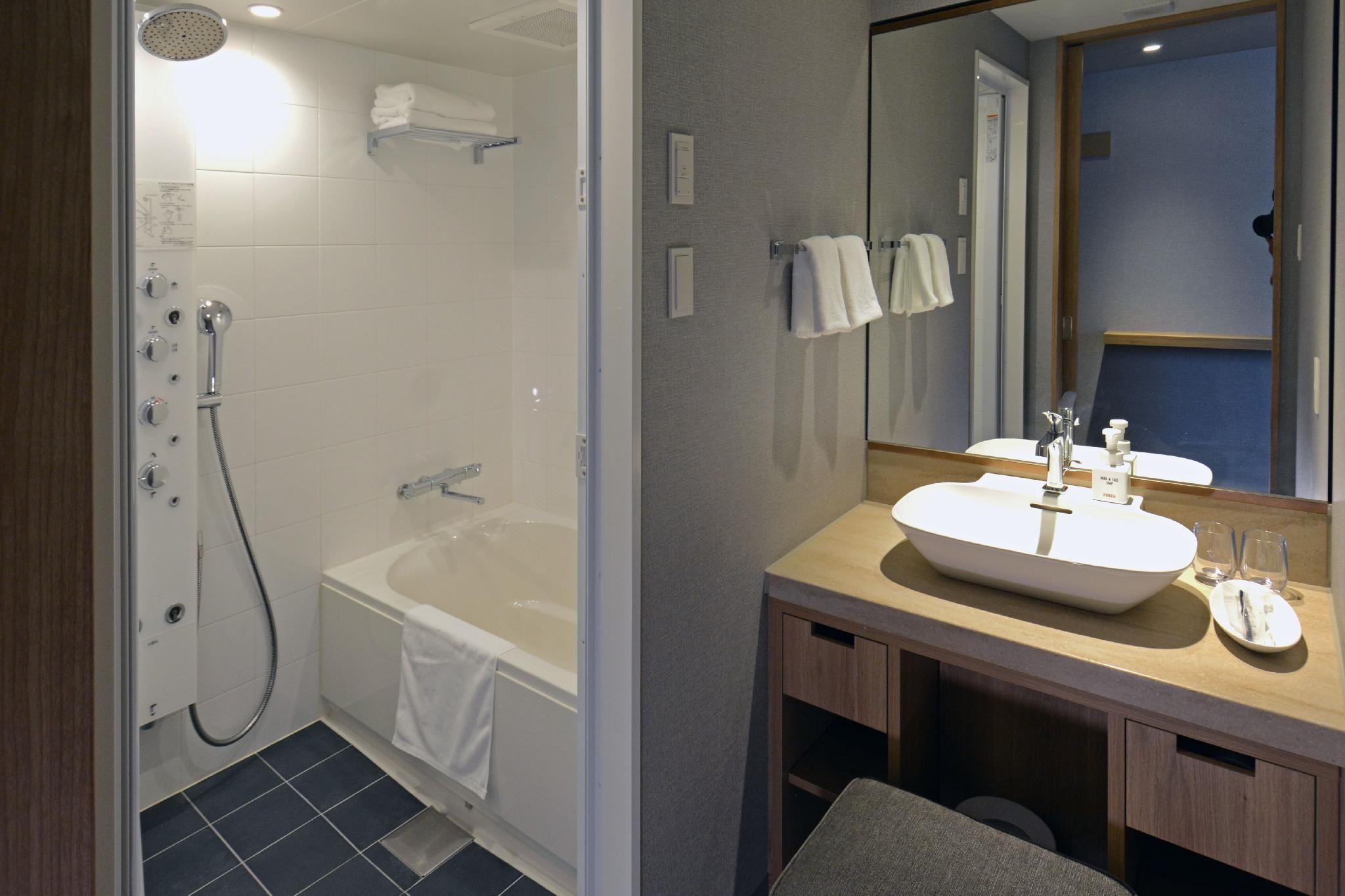 Refresh Twin Room - Non-Smoking