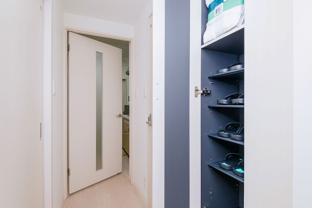 undefined 7mins Shinsaibashi Comfortable Apartment 6