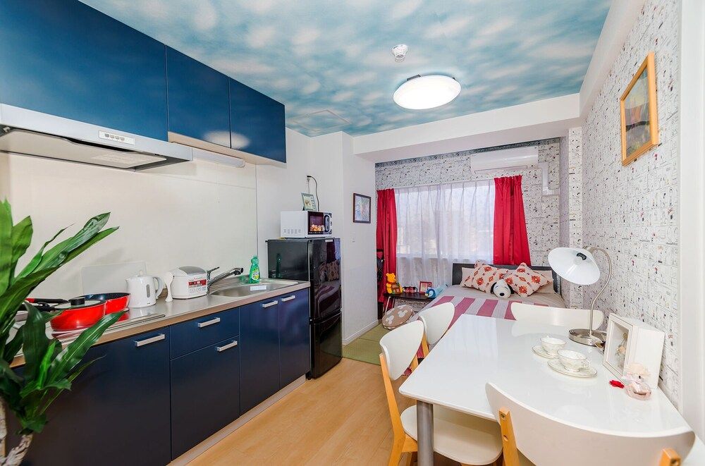 undefined Sunny and Comfortable Apartment 73