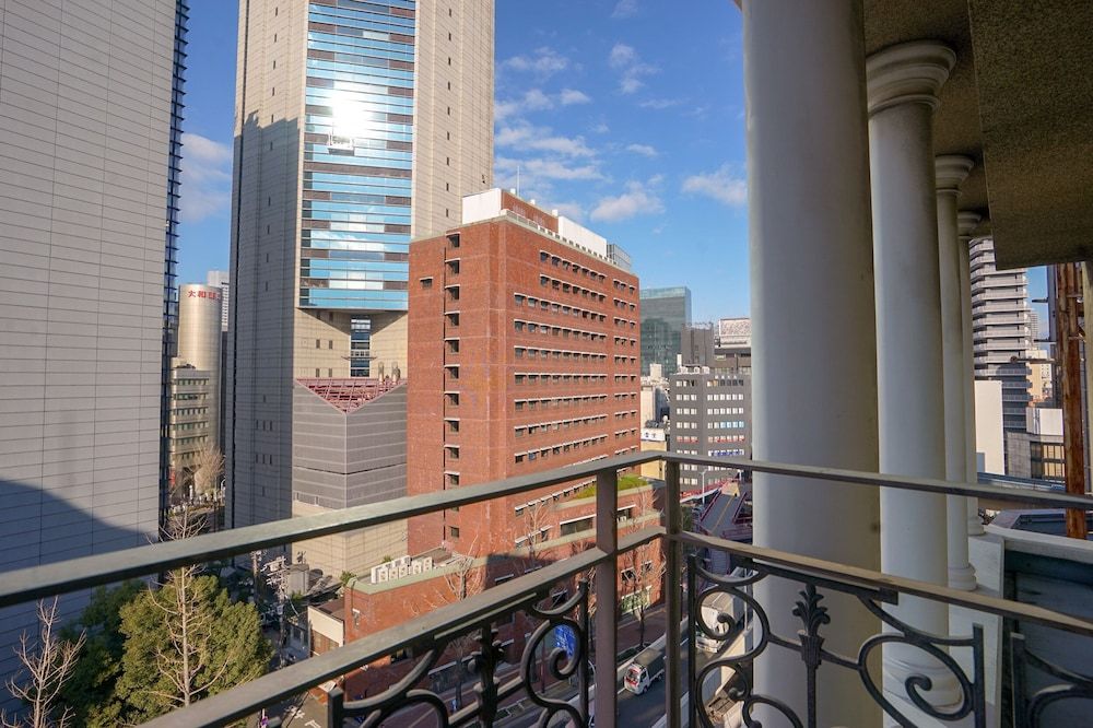 Osaka Umeda ShisaX Gallery Studio 8