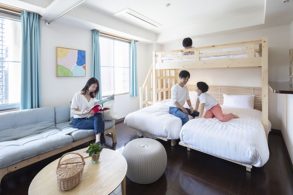 Osaka Umeda ShisaX Gallery Studio 2