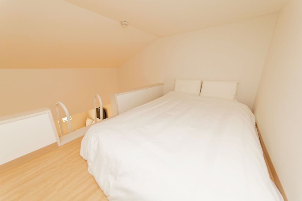 undefined Grandouce Shin-Imamiya-Nishi 7