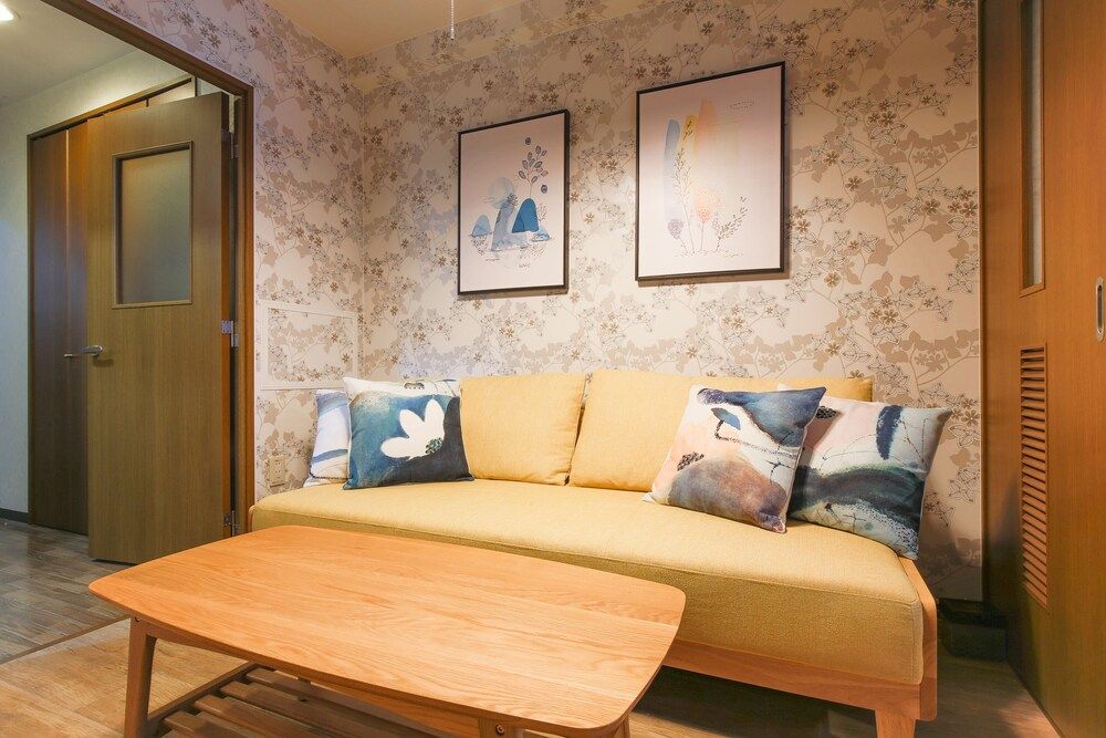 Grand Court Namba 206 Apartment 27