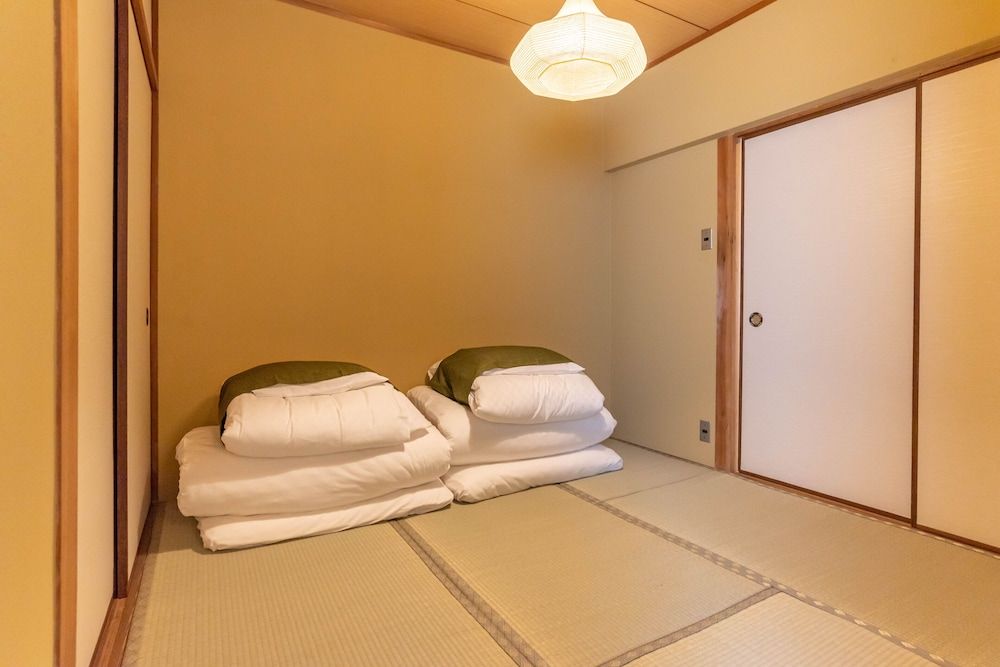 Bijou Suites Pieces Apartment, 3 Bedrooms (206) 3