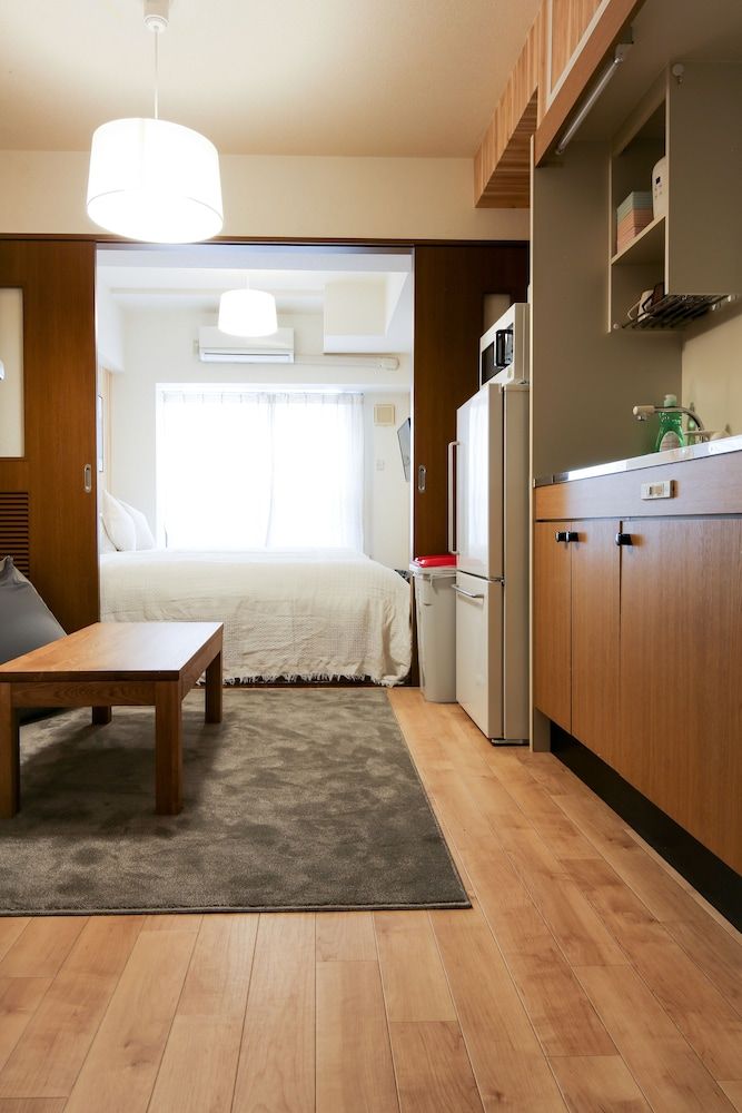 Grand Court Namba 605 Apartment 31