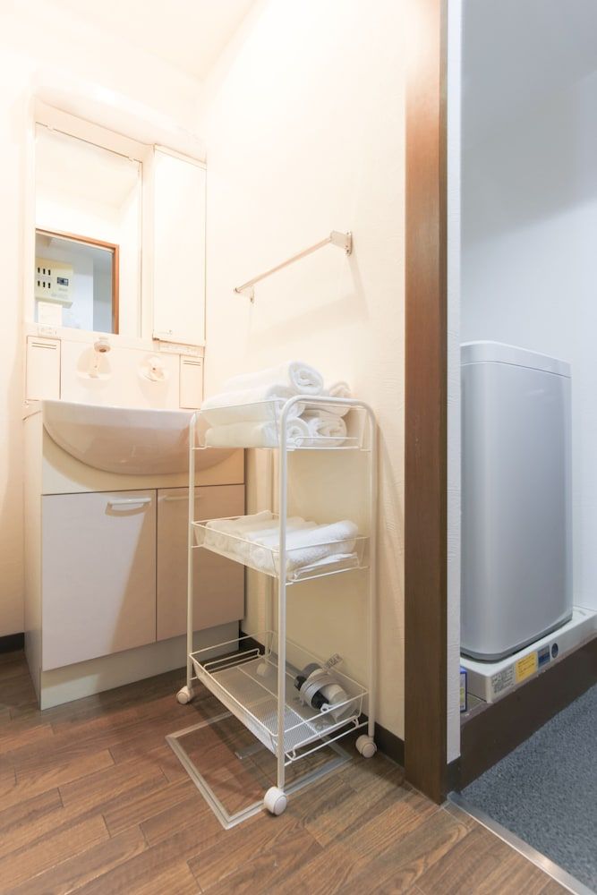 Grand Court Namba 402 Apartment 23