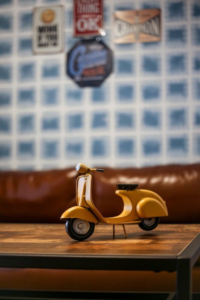 undefined Grand Court Namba 402 3