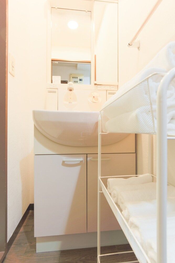 Grand Court Namba 402 Apartment 32