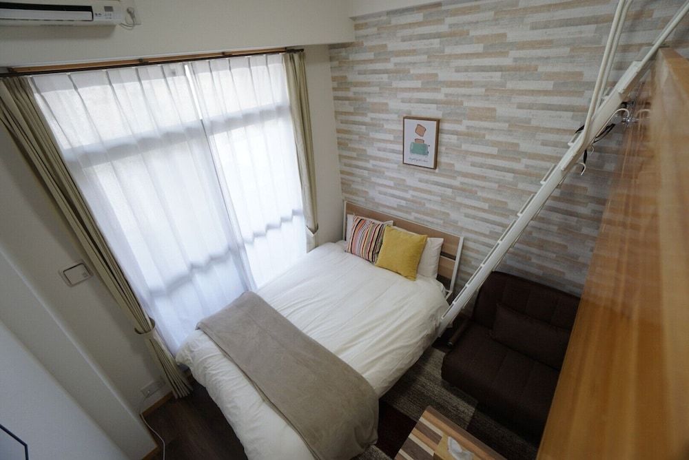 undefined Apartment Y Hakuyu Motomachi Namba 8