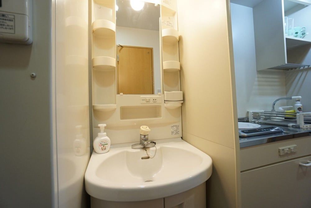 Apartment Y Hakuyu Motomachi Namba City Quadruple Room, 1 Bedroom, Kitchen, City View 10