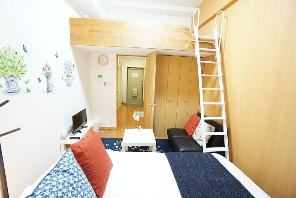 undefined Apartment Y Hakuyu Motomachi Namba 3