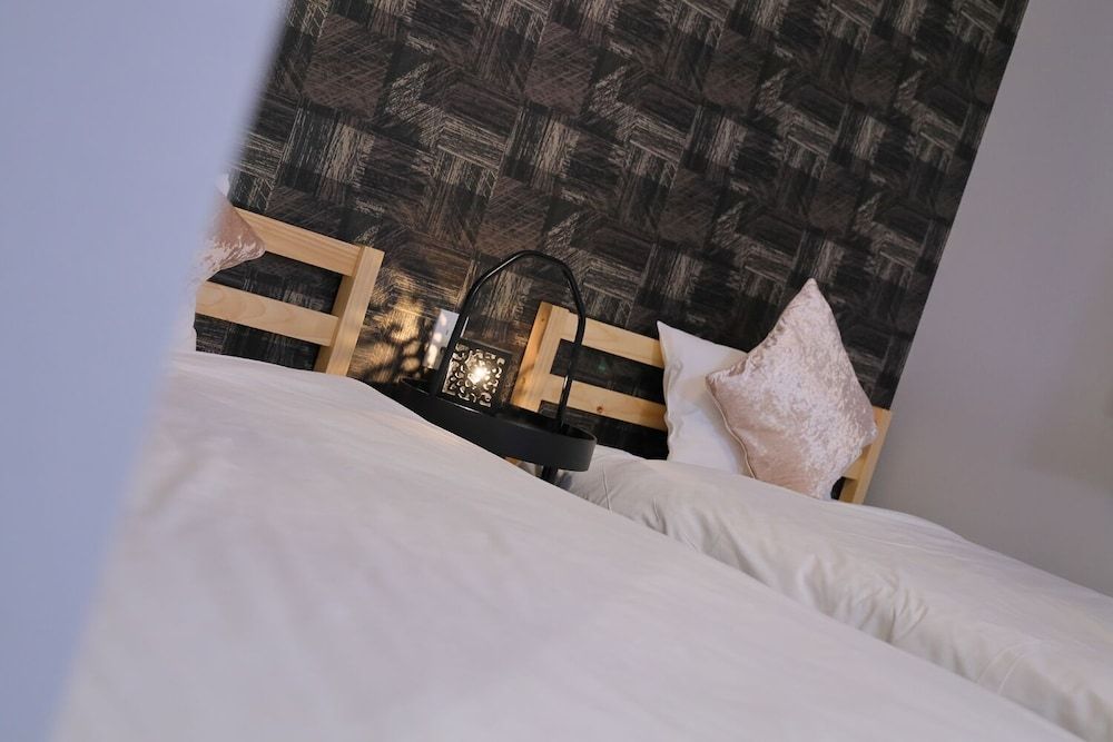 HOTALU Universal Vacation Kan Apartment Twin Room + 1 Sofa Bed 3